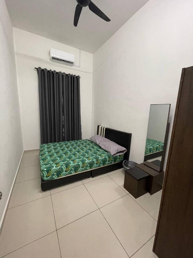 Bungalow Homestay Jasin Perdana Exterior photo